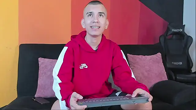 RowanCley online show from September 11, 12:05 pm