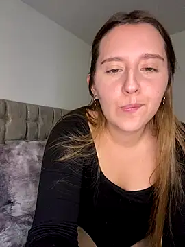 Snapshot of Cutie_blondie chatting on December 16, 10:26 pm Cutie blondie online show from December 16, 10:26 pm