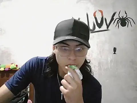 dirty model online show from April 10, 4:39 am