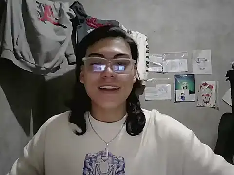 dirty model online show from April 18, 1:20 am