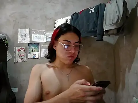 dirty model online show from April 21, 6:01 pm