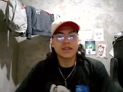 dirty model online show from April 22, 11:34 am