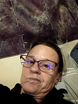 Snapshot of PremiumKitty chatting on October 28, 10:19 am PremiumKitty online show from October 28, 10:19 am