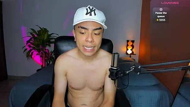 Snapshot of obzidyan chatting on September 19, 12:45 am obzidyan online show from September 19, 12:45 am