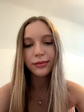 bbysonia online show from September 29, 12:10 pm