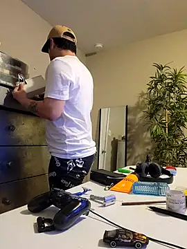 Snapshot of catnipharvester chatting on December 21, 12:29 am catnipharvester online show from December 21, 12:29 am