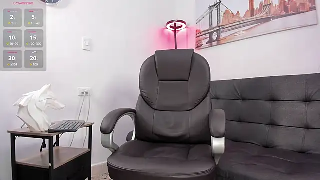 Dash Bukoski online show from October 15, 11:32 am