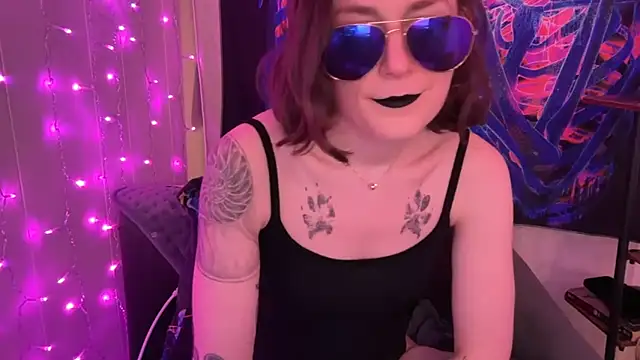 mistressannafoxx online show from October 12, 1:15 am