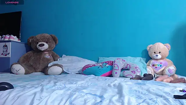 toxic sweet  online show from September 30, 4:39 am