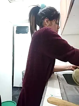 toxic sweet  online show from November 28, 7:27 pm