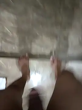 Snapshot of kjohn20 chatting on October 9, 6:28 pm kjohn20 online show from October 9, 6:28 pm