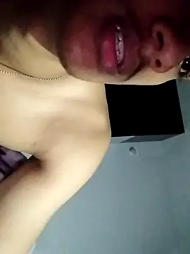 Snapshot of kjohn20 chatting on November 22, 8:52 pm kjohn20 online show from November 22, 8:52 pm