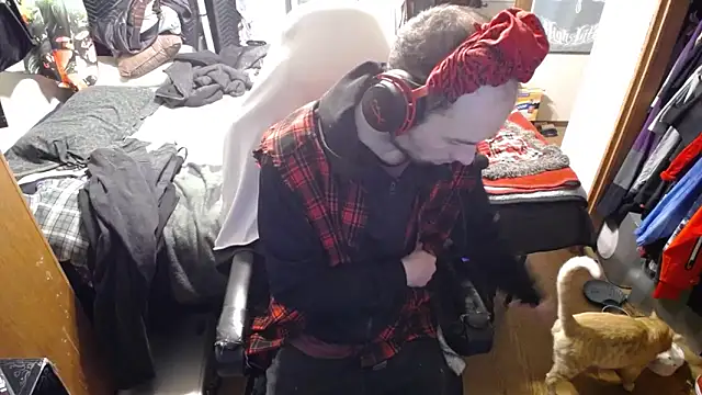 womenhateme69 online show from October 16, 4:46 am