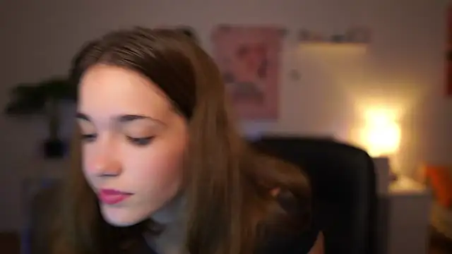 kissie cat online show from November 3, 2:18 pm