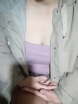 Hoanguyenn online show from November 19, 10:43 pm