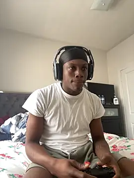 labishyoung25 online show from December 5, 5:20 pm