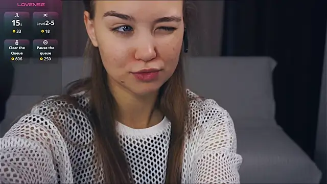 Snapshot of KayleenCurtis chatting on September 19, 5:09 am KayleenCurtis online show from September 19, 5:09 am