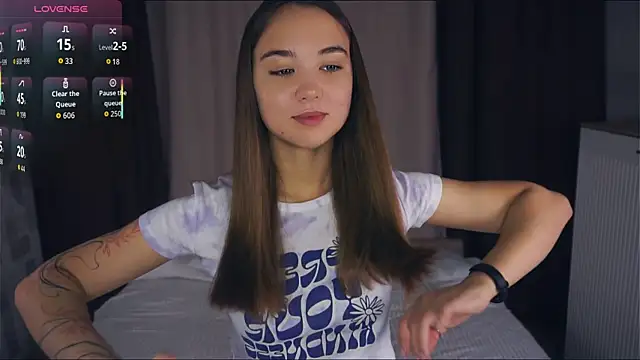 Snapshot of KayleenCurtis chatting on November 7, 5:18 am KayleenCurtis online show from November 7, 5:18 am