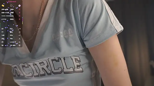 Snapshot of VernonKnapik chatting on October 20, 7:31 am VernonKnapik online show from October 20, 7:31 am