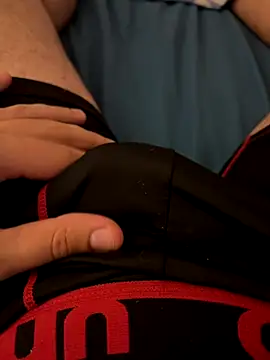 Snapshot of T0To_ chatting on October 18, 7:58 pm T0To online show from October 18, 7:58 pm