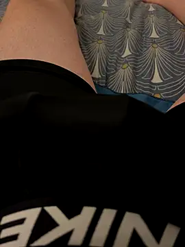 Snapshot of T0To_ chatting on December 17, 6:14 pm T0To online show from December 17, 6:14 pm