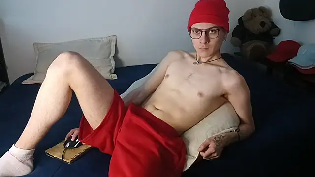 Snapshot of Dioniso_guy8 chatting on September 11, 1:22 pm Dioniso guy8 online show from September 11, 1:22 pm