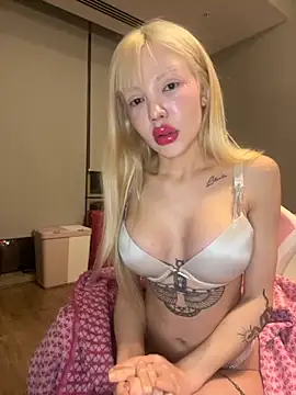 Snapshot of Sindyyy228 chatting on October 25, 11:32 pm Sindyyy228 online show from October 25, 11:32 pm