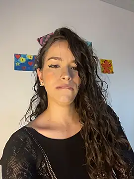 alysa g  online show from February 6, 9:40 pm