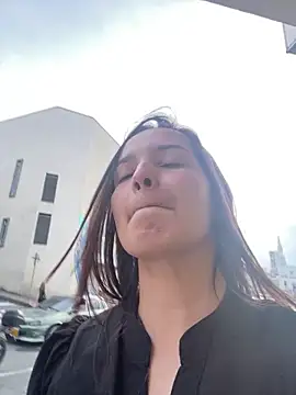 Snapshot of Mia_jhoonson chatting on November 8, 10:19 pm Mia jhoonson online show from November 8, 10:19 pm