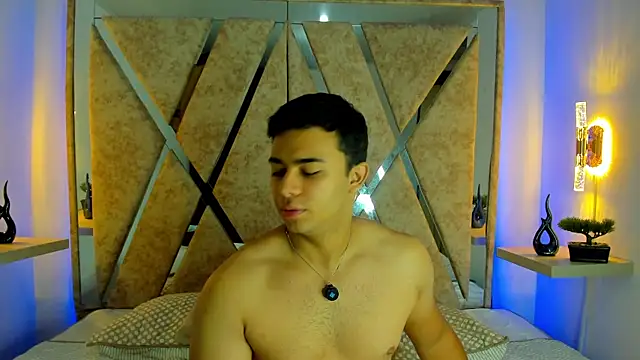 Snapshot of jayd_muscle chatting on October 31, 4:57 am jayd muscle online show from October 31, 4:57 am