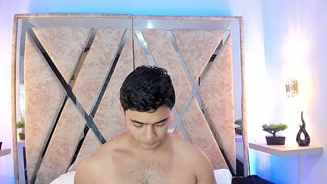 Snapshot of jayd_muscle chatting on December 5, 4:54 am jayd muscle online show from December 5, 4:54 am