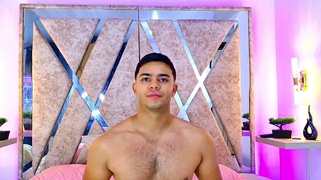 Snapshot of jayd_muscle chatting on December 17, 5:24 am jayd muscle online show from December 17, 5:24 am