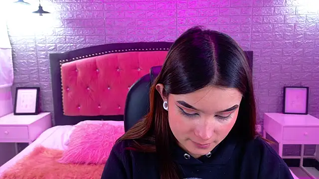 Natalie loffreda online show from October 6, 3:04 am