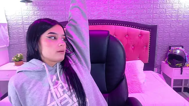 Natalie loffreda online show from January 13, 3:45 am