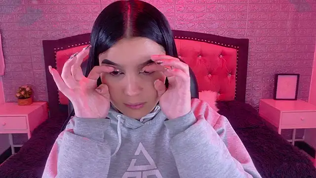 Natalie loffreda online show from February 7, 3:10 am