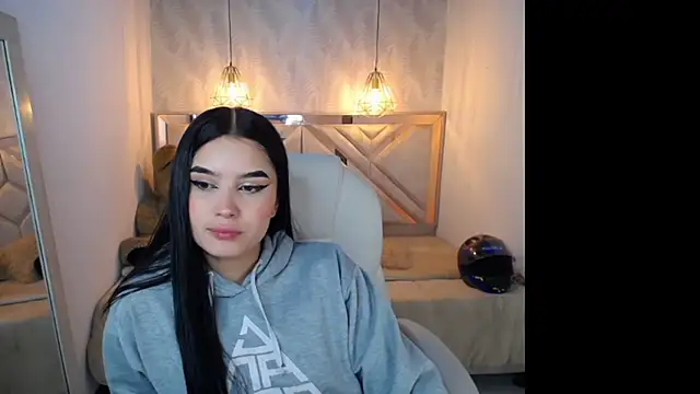 Natalie loffreda online show from March 19, 7:51 pm