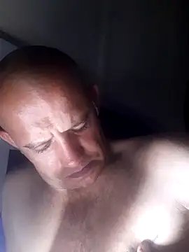 Snapshot of Lekewarmele chatting on November 16, 2:06 am Lekewarmele online show from November 16, 2:06 am