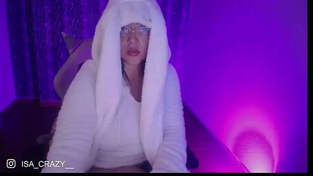 isa  crazy   online show from September 19, 6:26 am