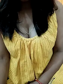 Snapshot of Hot-Risa chatting on December 14, 3:06 pm Hot-Risa online show from December 14, 3:06 pm