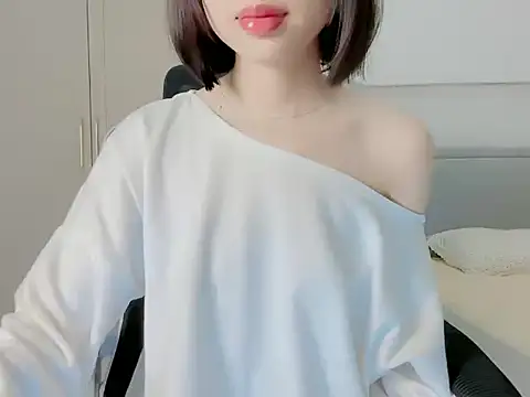 Snapshot of ggLovee chatting on November 23, 10:53 pm ggLovee online show from November 23, 10:53 pm