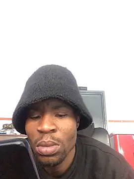 Snapshot of broskies777 chatting on September 19, 9:00 am broskies777 online show from September 19, 9:00 am