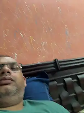 Snapshot of Rupkumarmaleforfun chatting on February 17, 4:35 pm Rupkumarmaleforfun online show from February 17, 4:35 pm