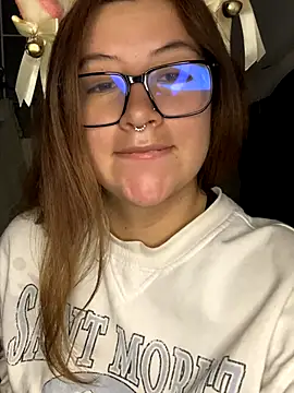 Snapshot of Blair_Bunnyy chatting on October 20, 5:30 am Blair Bunnyy online show from October 20, 5:30 am