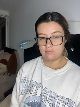 Snapshot of Blair_Bunnyy chatting on November 29, 9:23 am Blair Bunnyy online show from November 29, 9:23 am