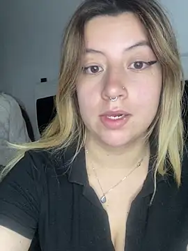 Snapshot of Blair_Bunnyy chatting on December 14, 6:08 am Blair Bunnyy online show from December 14, 6:08 am