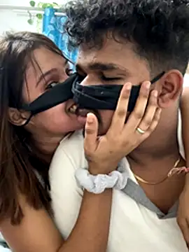 Snapshot of Cutie_Shruti chatting on November 28, 7:16 pm Cutie Shruti online show from November 28, 7:16 pm