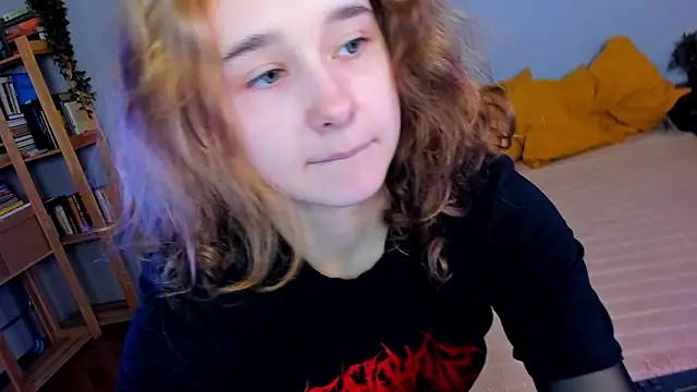 Snapshot of uco_mon chatting on October 11, 2:59 pm uco mon online show from October 11, 2:59 pm