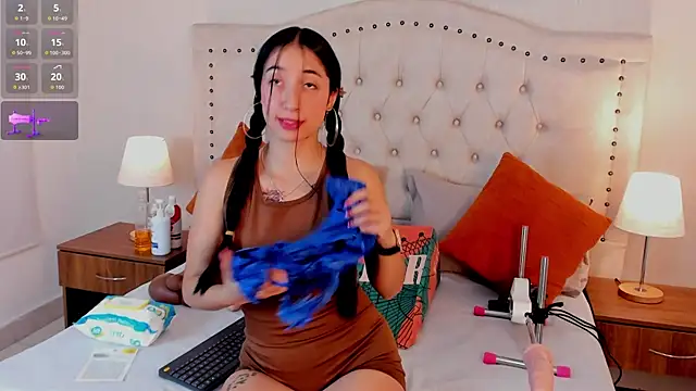 natasha moreno online show from October 20, 12:38 pm