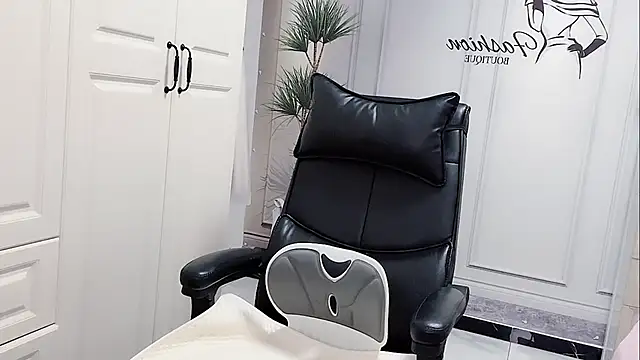 Snapshot of Ianxuan chatting on October 3, 12:51 am Ianxuan online show from October 3, 12:51 am