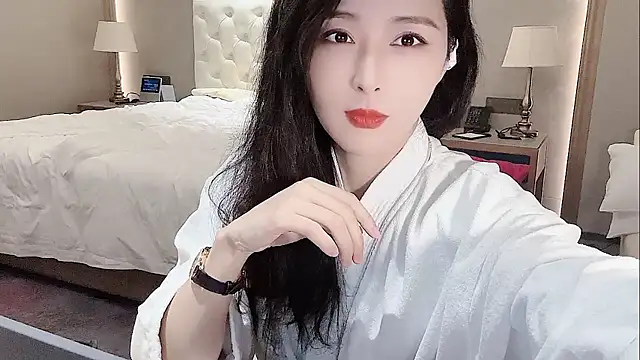 Snapshot of Ianxuan chatting on October 18, 2:36 am Ianxuan online show from October 18, 2:36 am